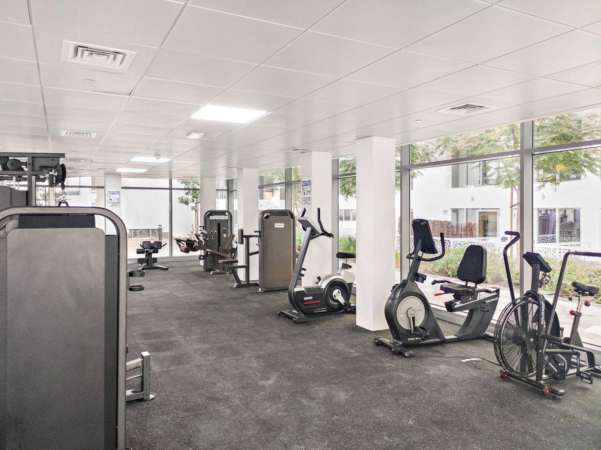 אבו דאבי Silkhaus Chic Studio Near Masdar City Park מראה חיצוני תמונה
